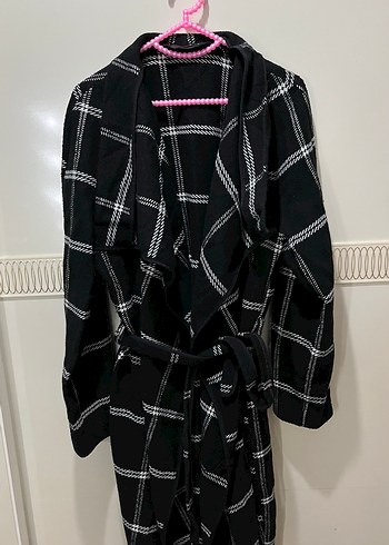 Siyah Ekose Desenli Uzun Kadın Kaban - Görsel 4