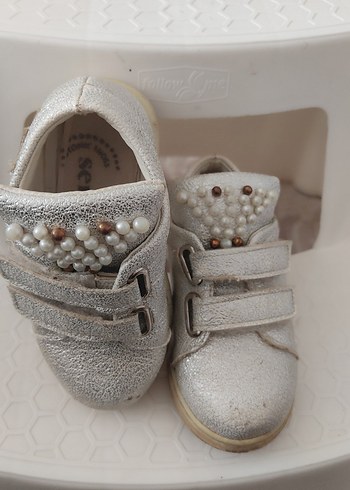 Kız Çocuk Beyaz Sneakers, Cırt Cırtlı, Nakışlı - Görsel 4