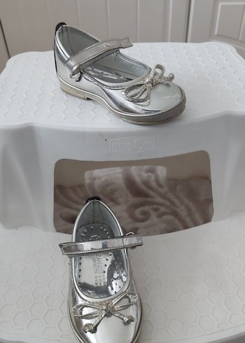 Kız Çocuk Parlak Gri Metalik Babet - Görsel 3