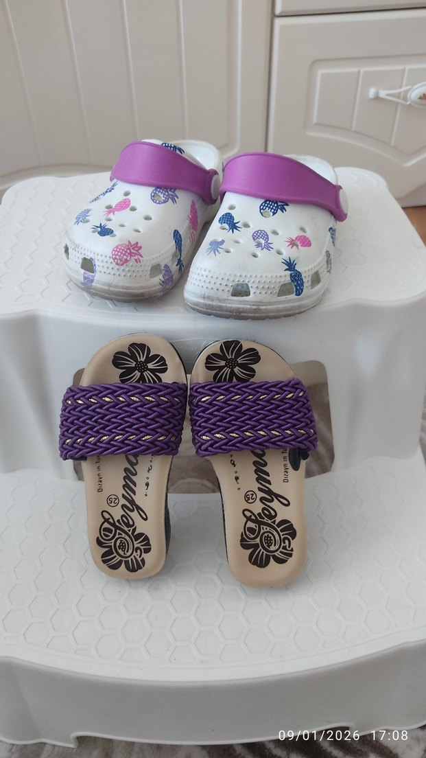 Mor Velcro Detaylı Kız Çocuk Terlikleri(24/25) - Görsel 2