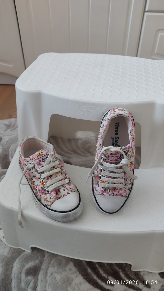 Pembe Çiçek Desenli Kız Spor Ayakkabı - Görsel 3