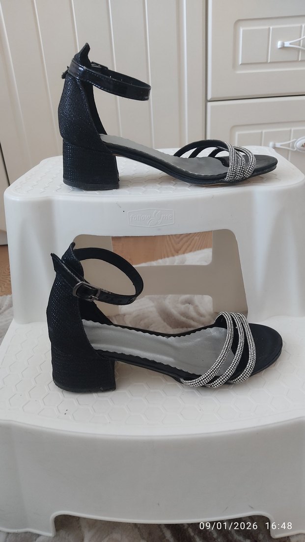 Tokalı Blok Topuklu Siyah Yılan Desenli çocuk Ayakkabı - Görsel 2