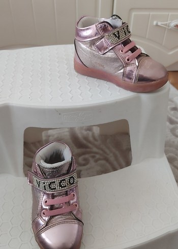 Parlak Pembe Kız Çocuk Spor Ayakkabı Velcro - Görsel 3