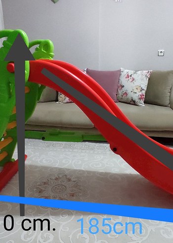 Renkli Çocuk Kaydırağı ve Oyuncak - Görsel 2