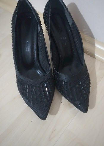 Diğer Diger Siyah Yılan Desenli Piliseli Stiletto