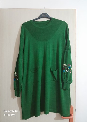 Diger Yeşil Nakışlı Uzun Triko Tunik