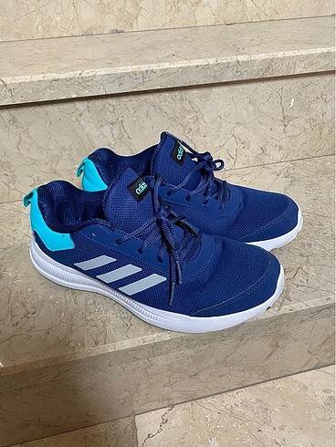 Orijinal adidas spor ayakkabı