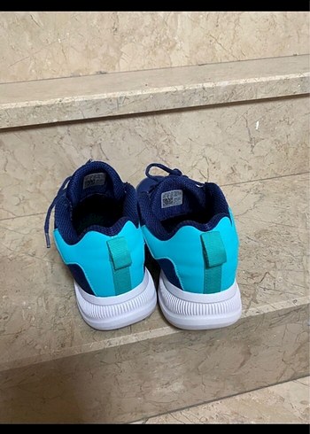 39 Beden Adidas koşu ayakkabısı