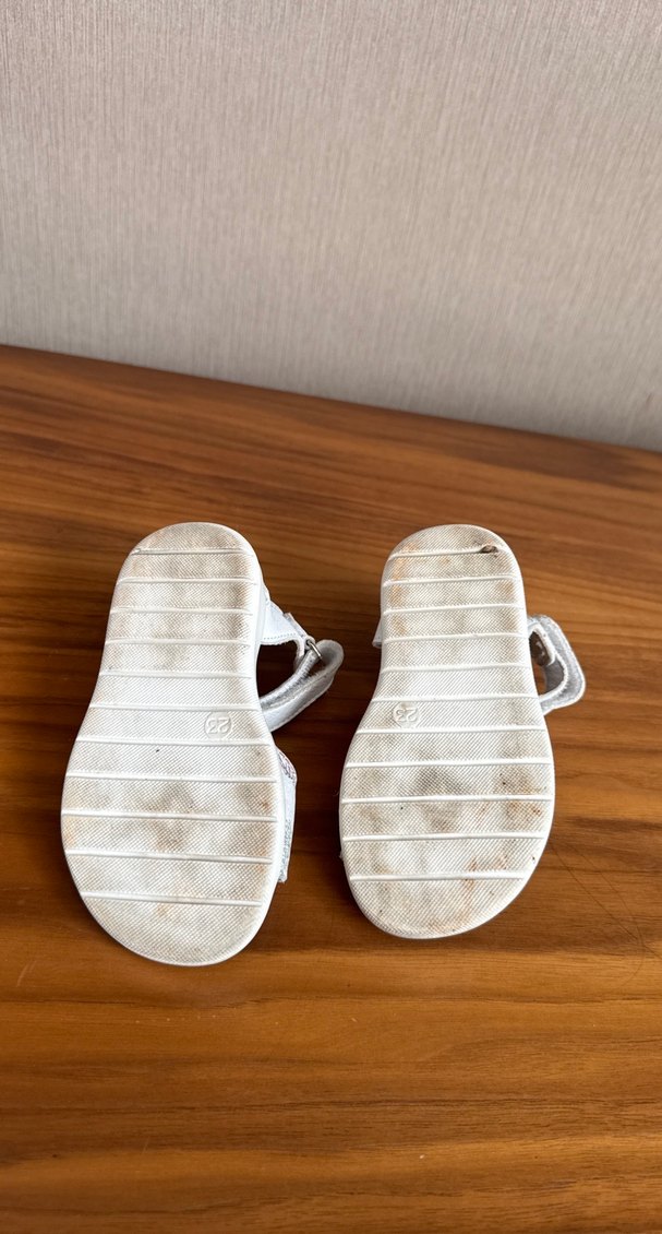 Kız Çocuk Beyaz Velcro Bantlı Sandalet - Görsel 4