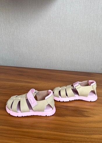 Kız Çocuk Bej Tokalı Pastel Sandalet - Görsel 2