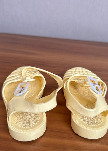 MEDUSE Kız Çocuk Sarı Tokalı Terlik - Görsel 3