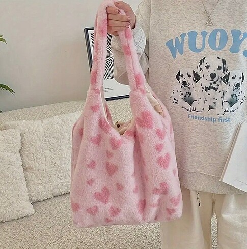 Diğer KALPLİ PEMBE PELUS ÇANTA