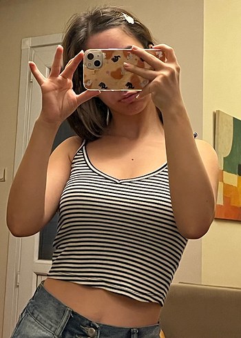 V Yaka siyah beyaz Çizgili İnce Askılı Crop Top - Görsel 2