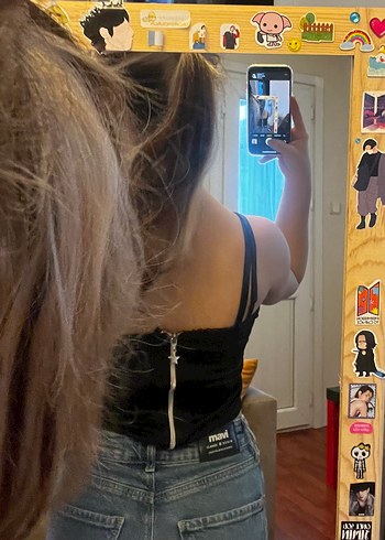 Dantel Detaylı Pembe Örümcek Ağı Desenli İnce Askılı Bustiyer - Görsel 3