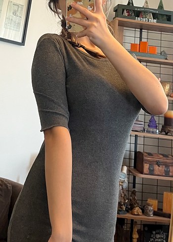 Gri Kısa Kollu Midi Triko Elbise - Görsel 2