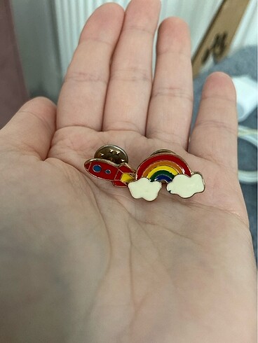 pin bershka