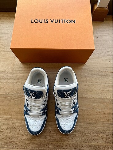 Louis Vuitton Trainer Sneaker 43 numara