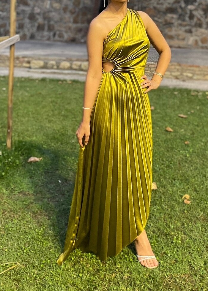 Yeşil asimetrik pilise detay saten elbise - Görsel 2