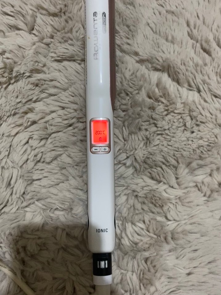 Beyaz ve Gri Ionic Saç Düzleştirici - Görsel 2