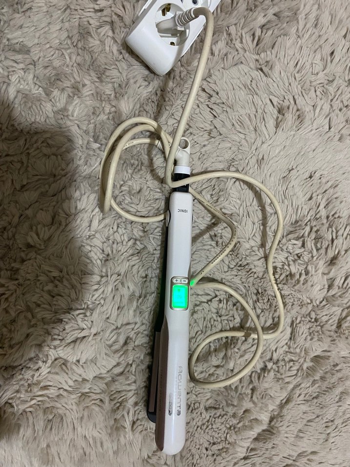 Beyaz ve Gri Ionic Saç Düzleştirici - Görsel 5