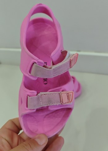 Defacto Kız Çocuk Pembe Tokalı Kauçuk Sandalet