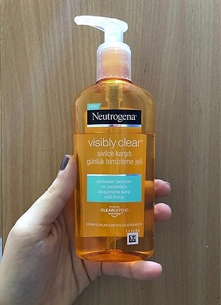 Neutrogena günlük yüz temizleme jeli