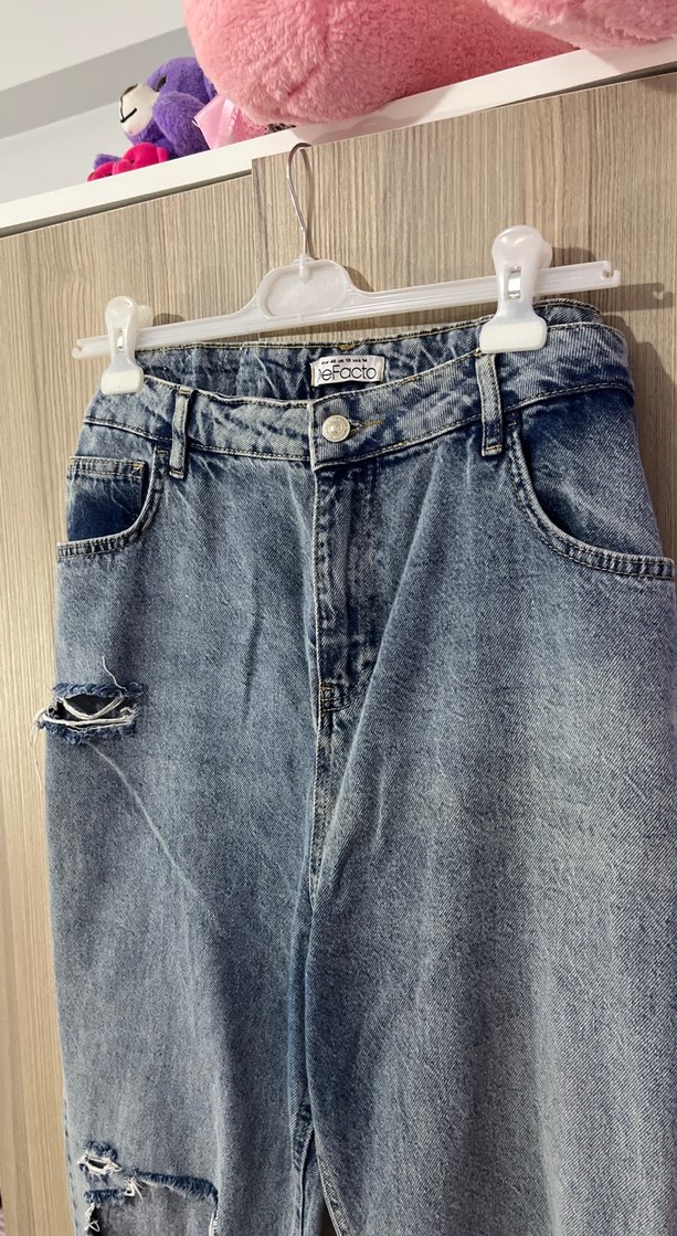 Yırtık Detaylı Gri Batik Kadın Jean - Görsel 3