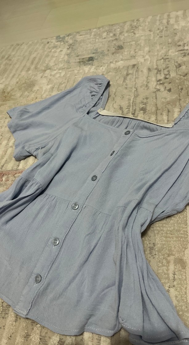 Düğmeli Mavi Kısa Kollu Bluz - Görsel 3