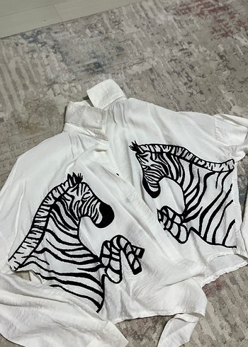 Zebra Desenli Beyaz Keten Gömlek - Görsel 2