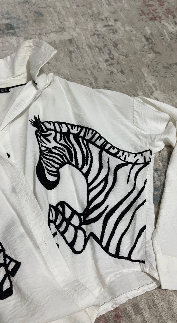 Zebra Desenli Beyaz Keten Gömlek - Görsel 4