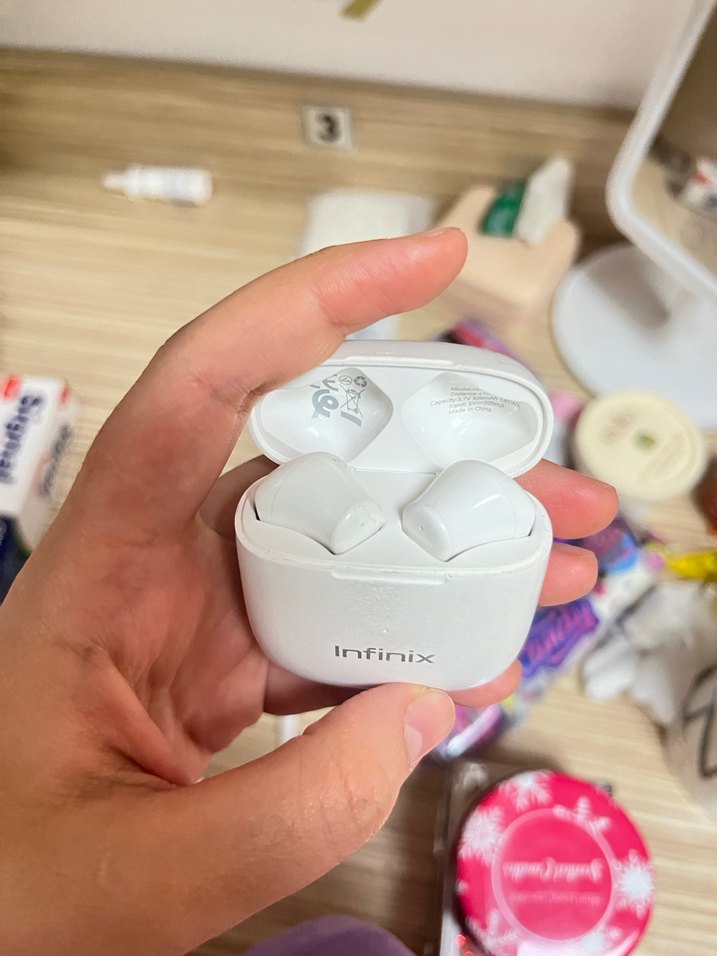 Infinix Beyaz Kablosuz Kulaklık - Görsel 2