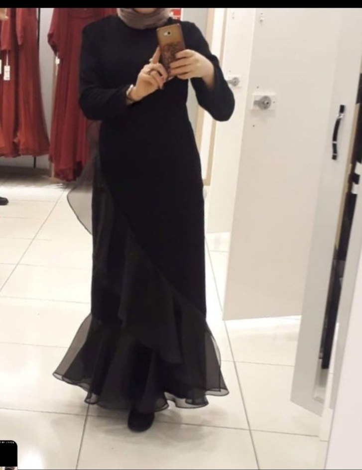 Uzun Siyah Fırfırlı Drapeli Tüllü Elbise - Görsel 2