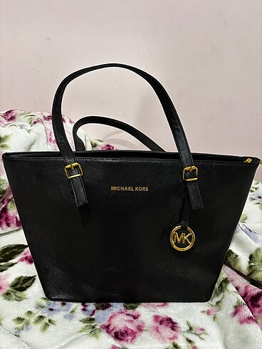Michael Kors kol çantası