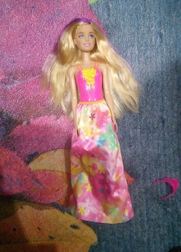 Barbie Bebek 