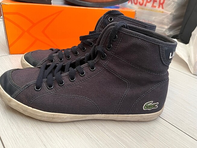 Lacoste Lacoste