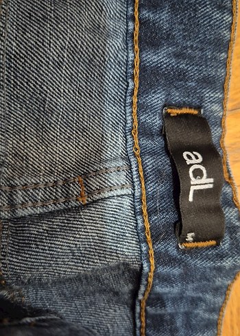 Düğmeli Mavi Kadın Denim Şort - Görsel 3