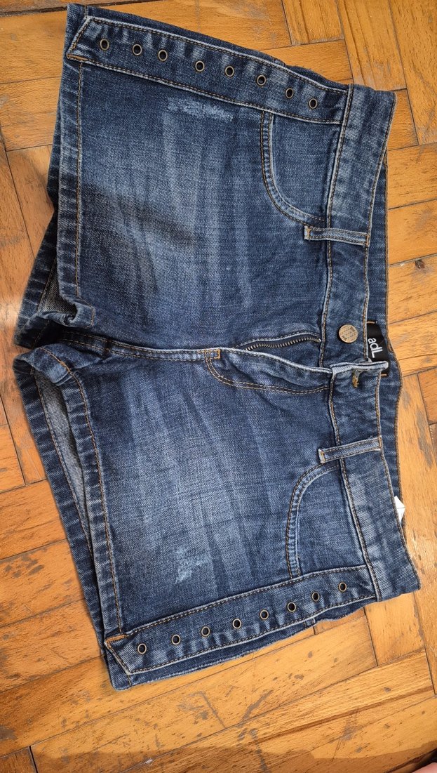 Düğmeli Mavi Kadın Denim Şort - Görsel 2