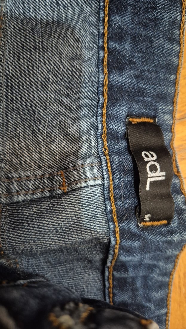 Düğmeli Mavi Kadın Denim Şort - Görsel 3