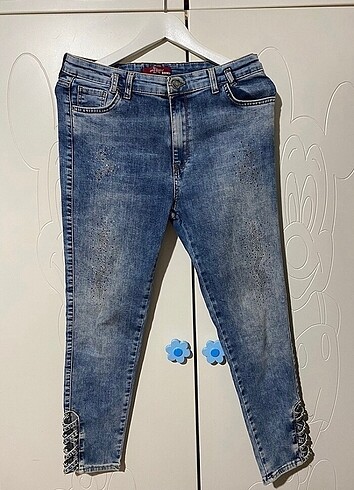 Kot pantalon iyi durumda
