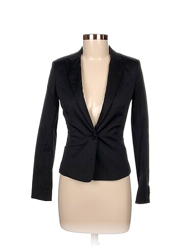 Mango Blazer %70 İndirimli.