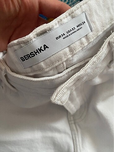 34 Beden Bershka baggy beyaz jean