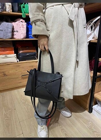 Manu Atelier Yeni Manc çanta 
