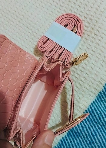 Beden Guess Pembe Deri Yılan Desenli Kadın Çanta