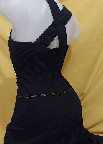 siyah ince kumaştan midi elbise - Görsel 8