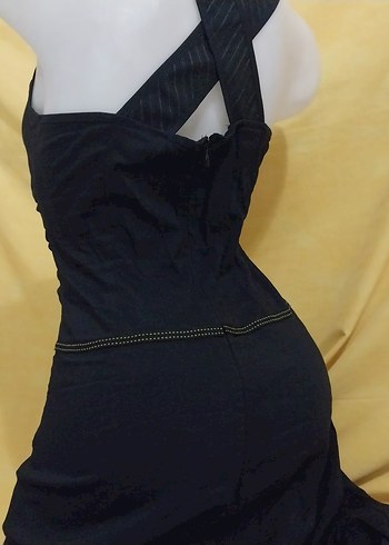 siyah ince kumaştan midi elbise - Görsel 7