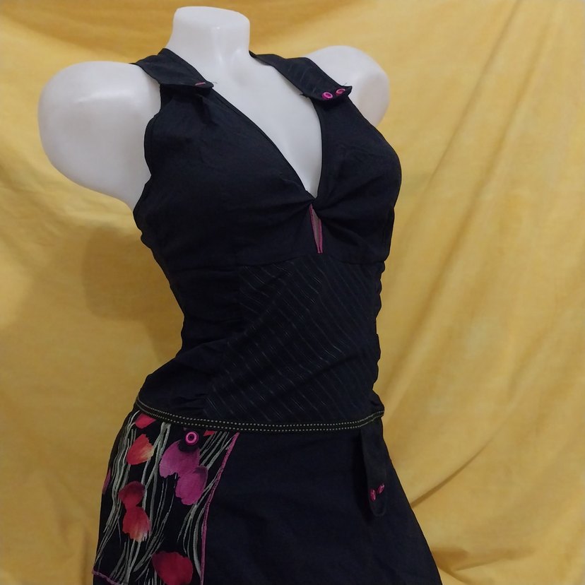 siyah ince kumaştan midi elbise - Görsel 3