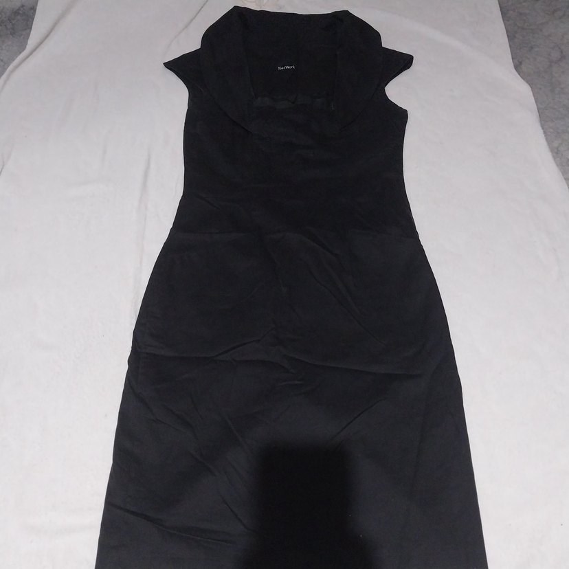 Siyah Midi V Yaka Kolsuz Ofis Elbisesi - Görsel 5