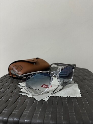Rayban gözlük YARI FİYATI