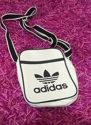 spor beyaz Adidas çanta 