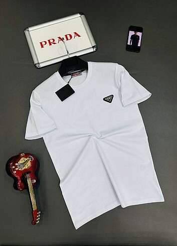 PRADA T-SHİRT ETİKETLİ BARKODKU
